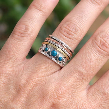 Kaia – Bohemian Meditationsring mit Saphir