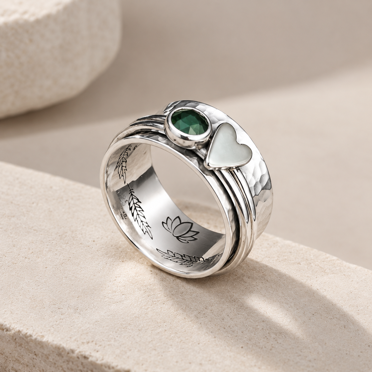 Maely – Retro-Herzring aus Silber