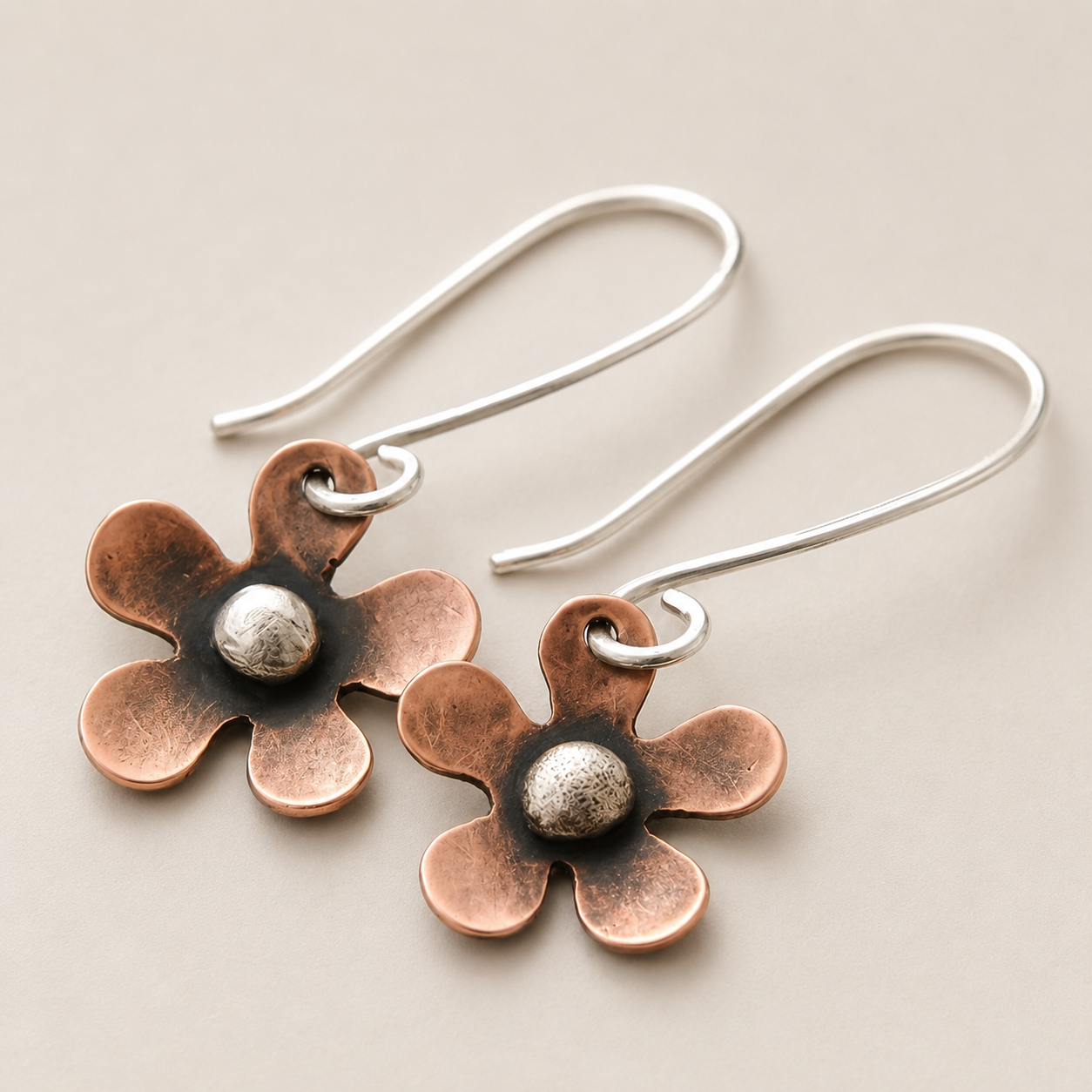 Hera – Vintage Silberblumenohrringe