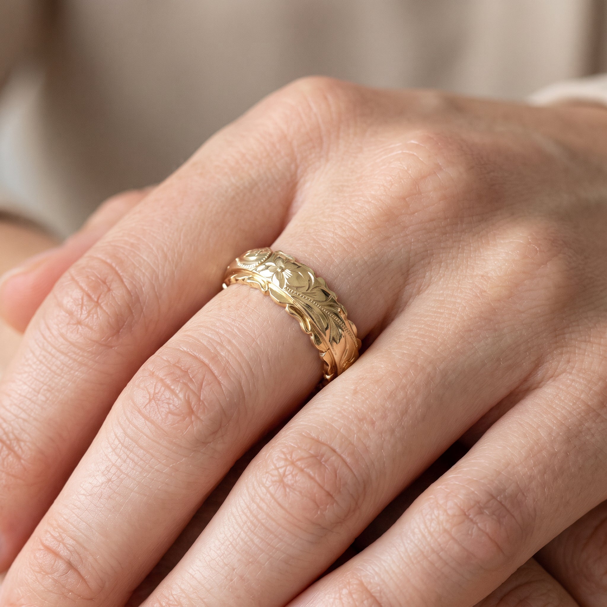 Floria – Vintage goldener Blumenring