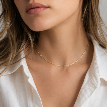 Nadia – Elegante goldene Paperclip-Halskette