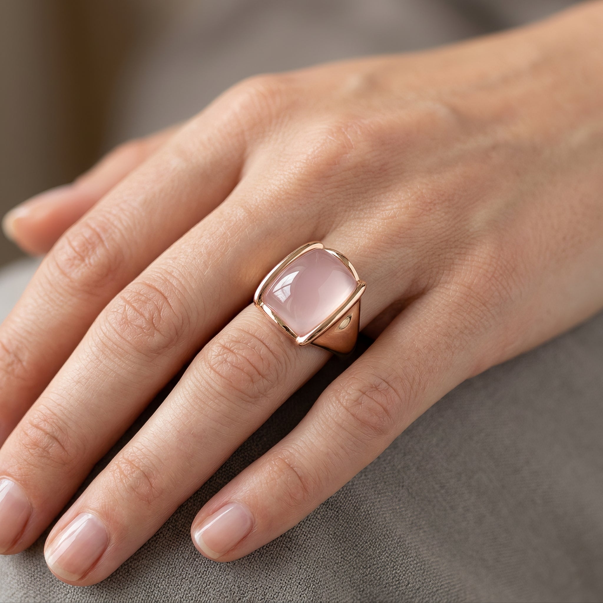 Sophia – Vintage-Ring in Roségold mit quadratischem Design