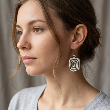 Eva – Retro-Spiralohrringe in Silber
