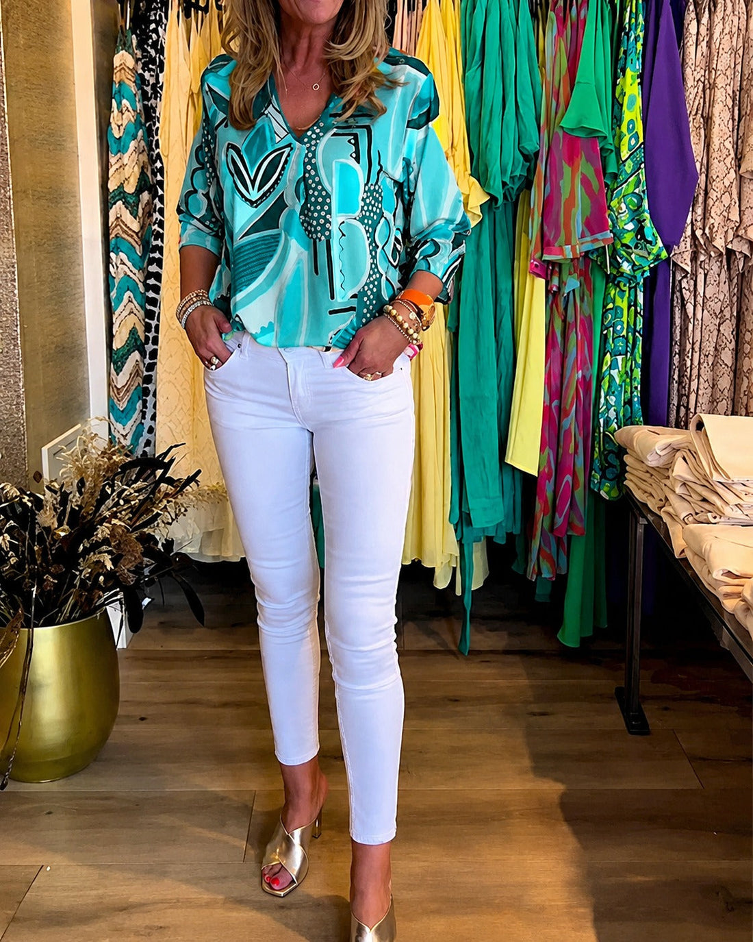 Chaya - Elegante Bluse mit langen Ärmeln im lockeren Stil