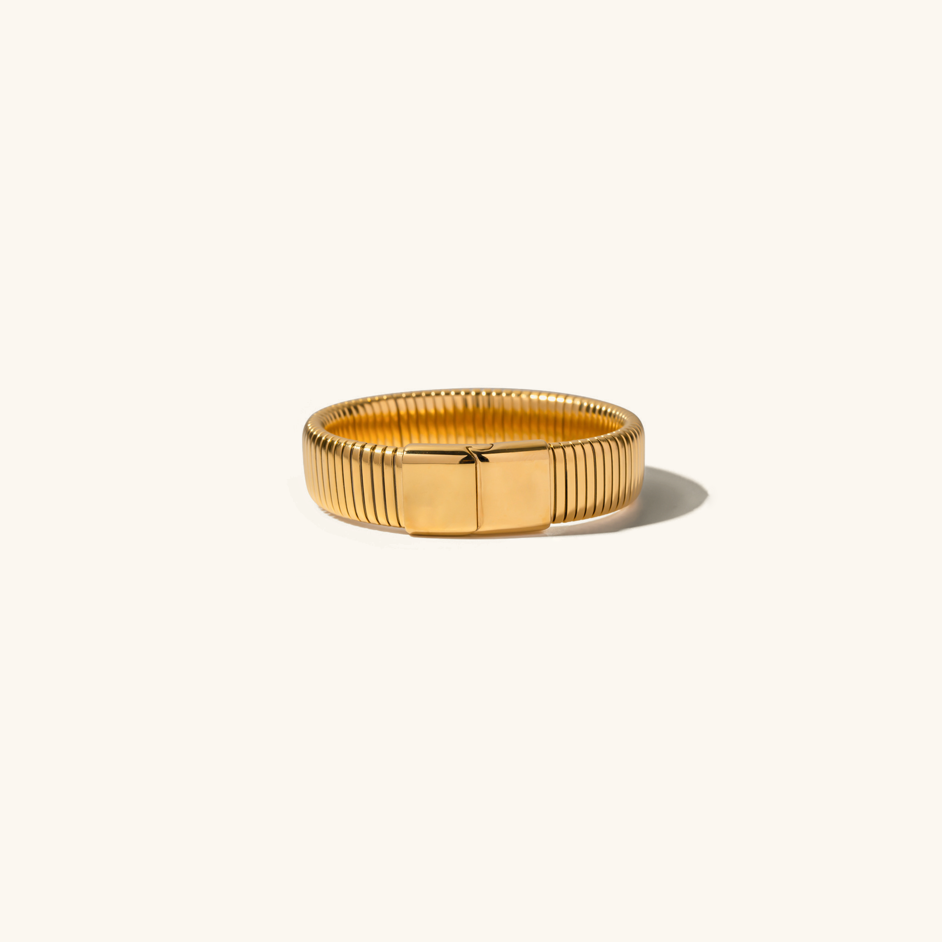 Celeste - Armband aus Gold mit vertikalen Linien