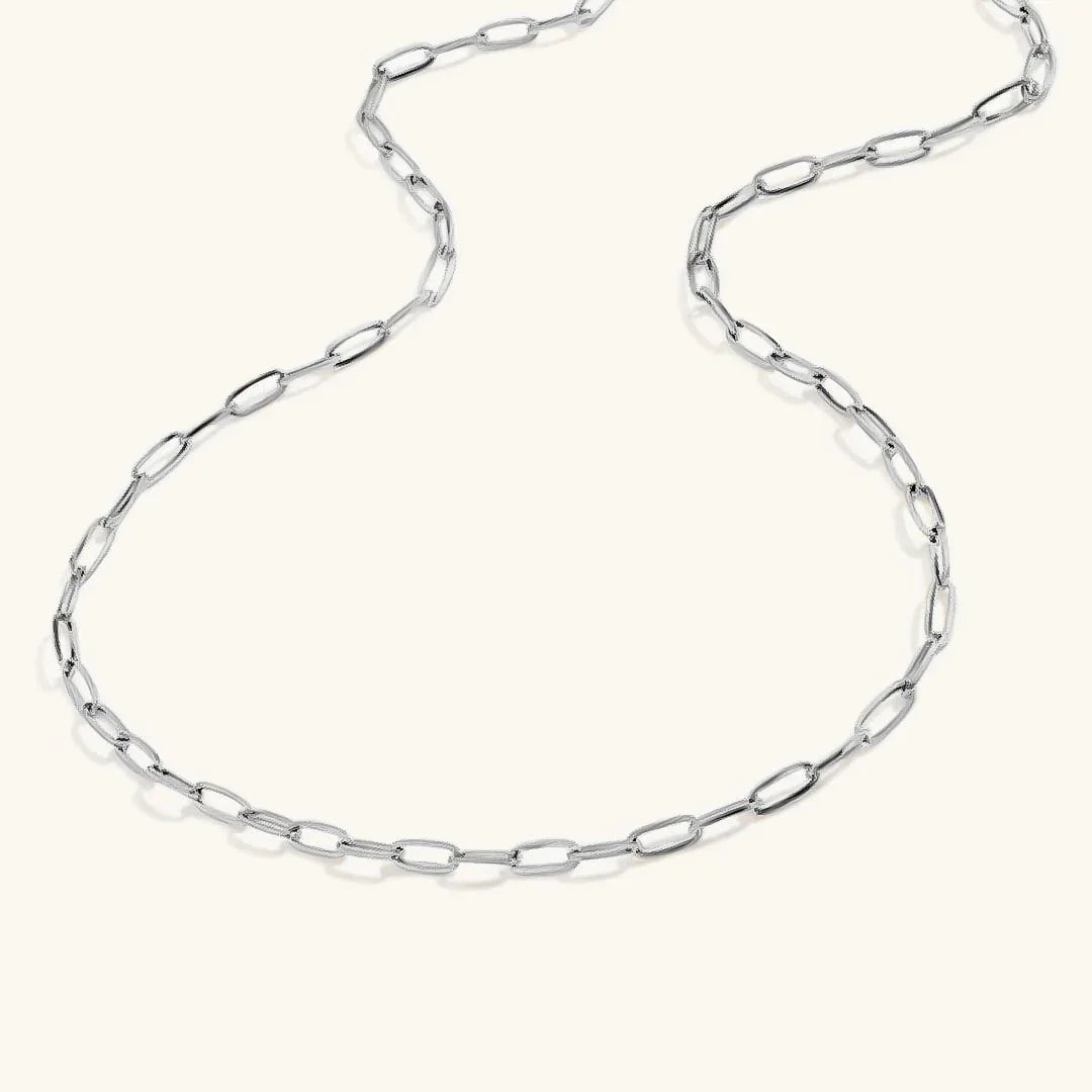 Nadia – Elegante goldene Paperclip-Halskette