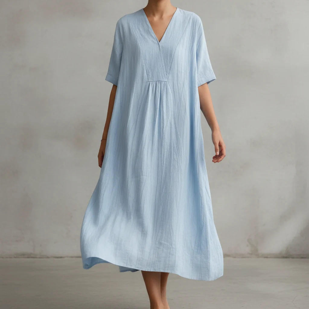 Jayela - Ein Kleid, das sommerliche Eleganz spielerisch verkörpert