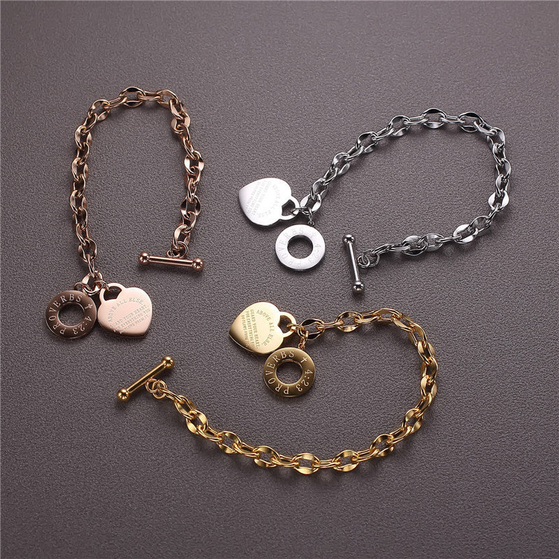 Alessia – Trendige Damenarmband aus Titanstahl