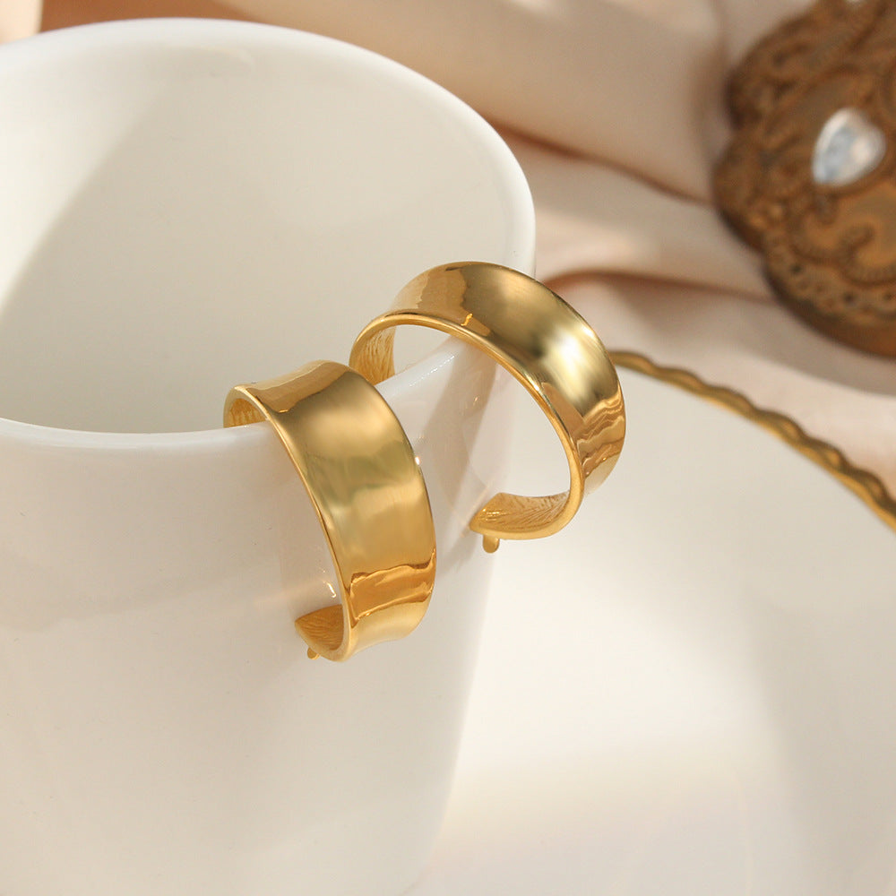 Lyla – Goldene Creolen