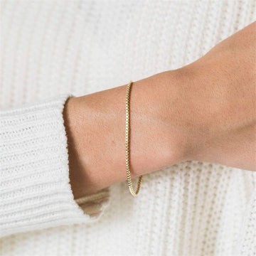 Victoria - Goldene Kettenarmband