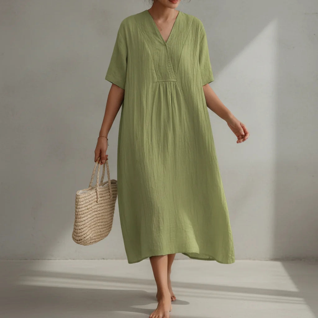 Jayela - Ein Kleid, das sommerliche Eleganz spielerisch verkörpert