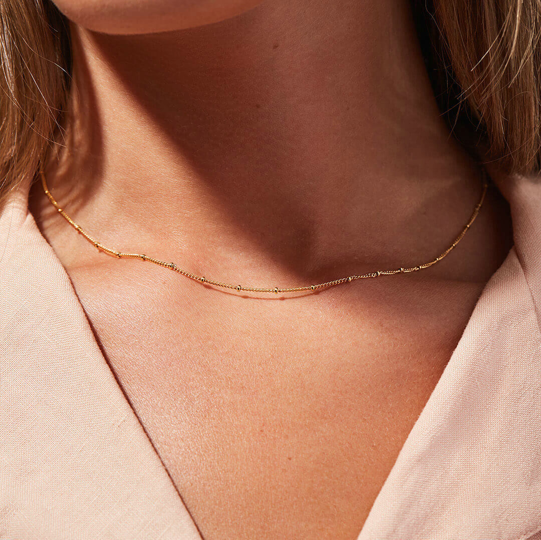 Reign – Goldene Halskette