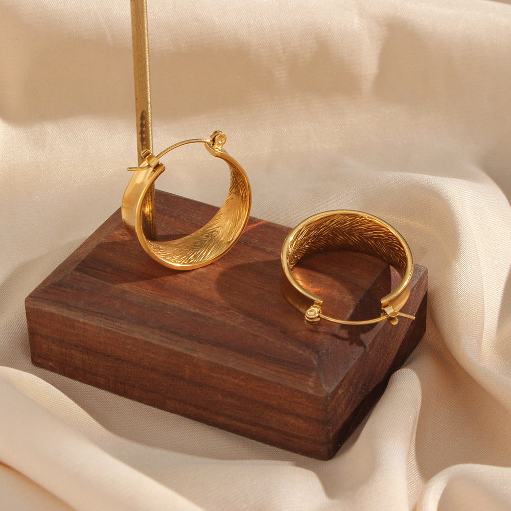 Lyla – Goldene Creolen