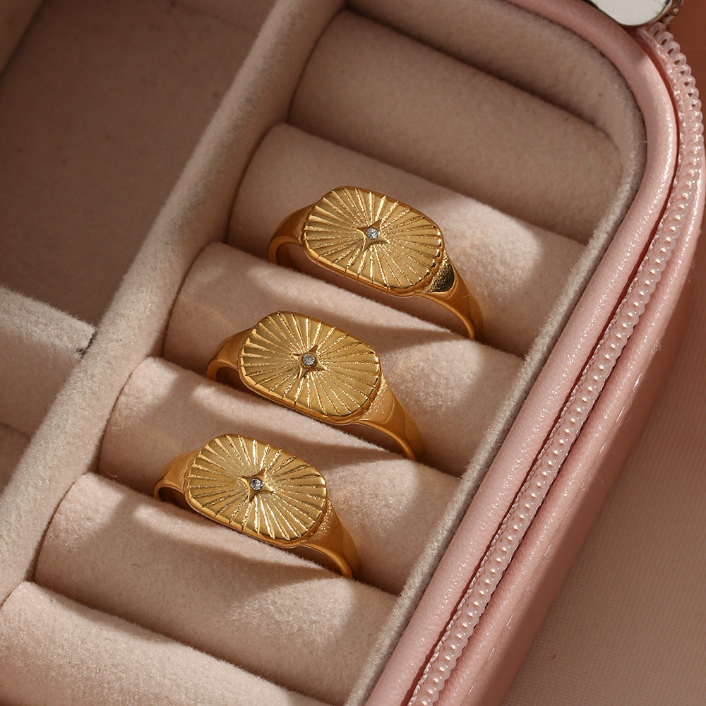 Aglaia - Goldener Sonnenring