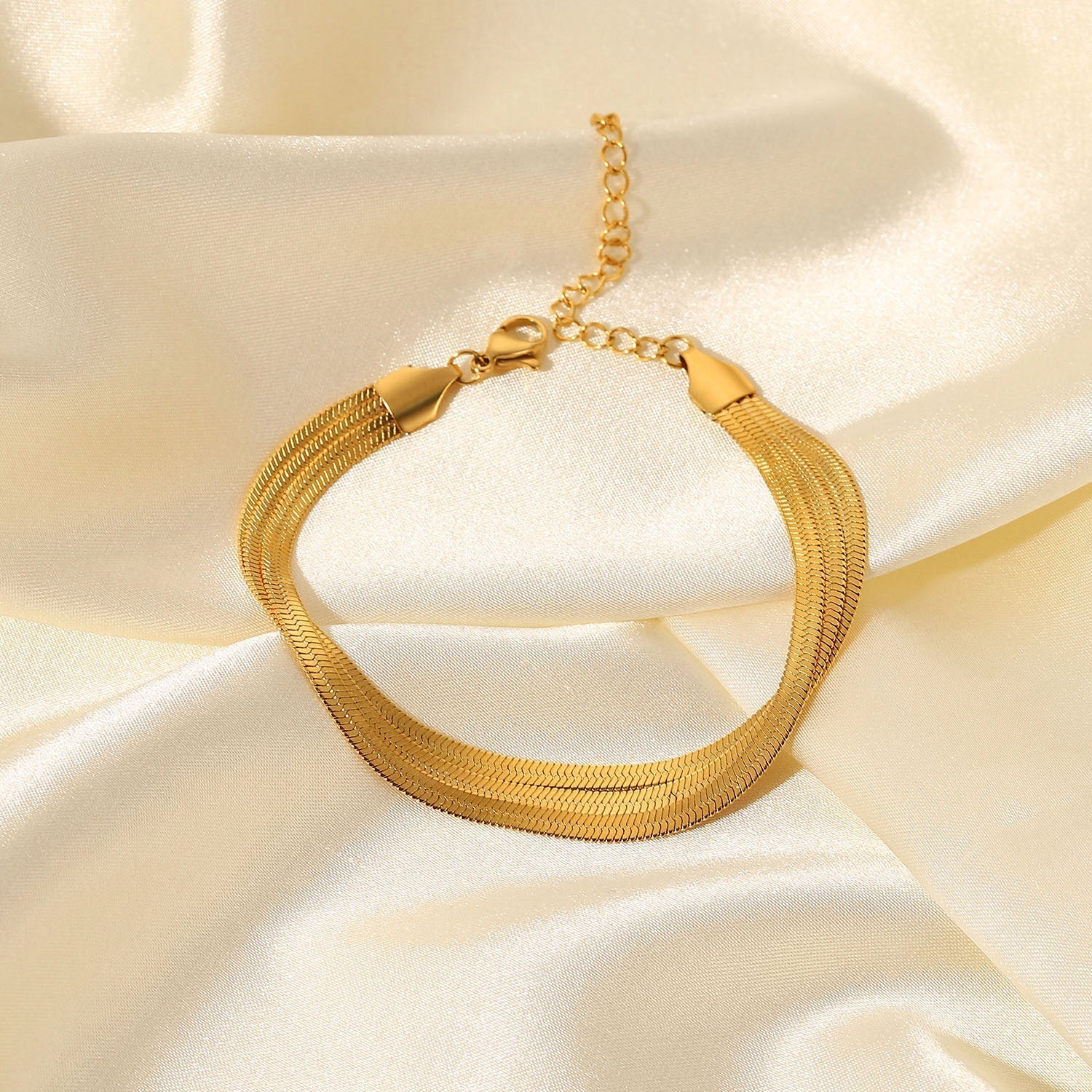 Abela - 3-lagige Spangenarmband