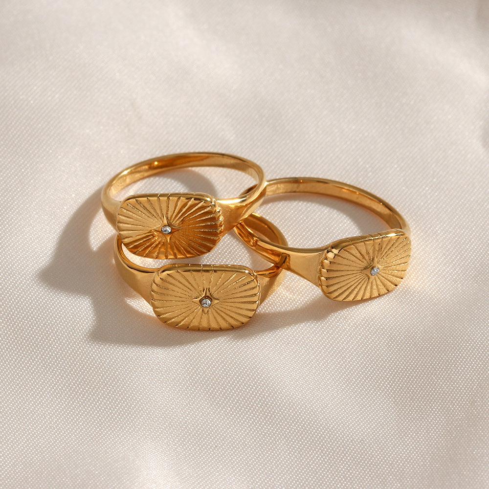 Aglaia - Goldener Sonnenring