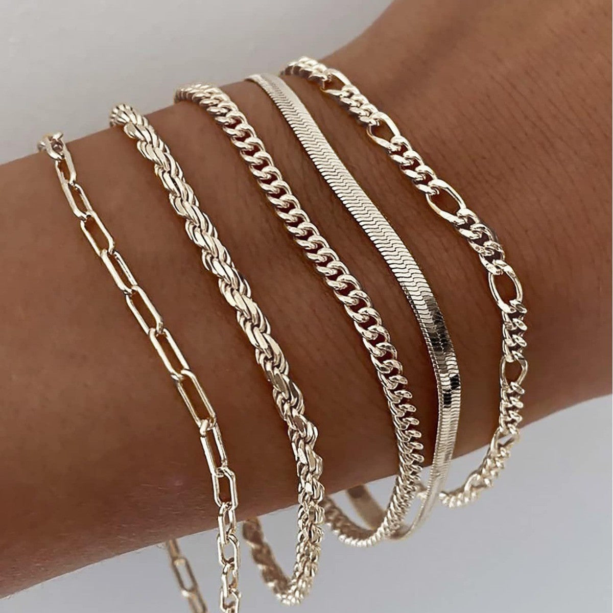 Elara – Set aus minimalistischen Armbändern für Frauen