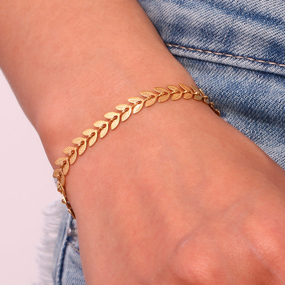 Delaida - Goldenes Blattarmband