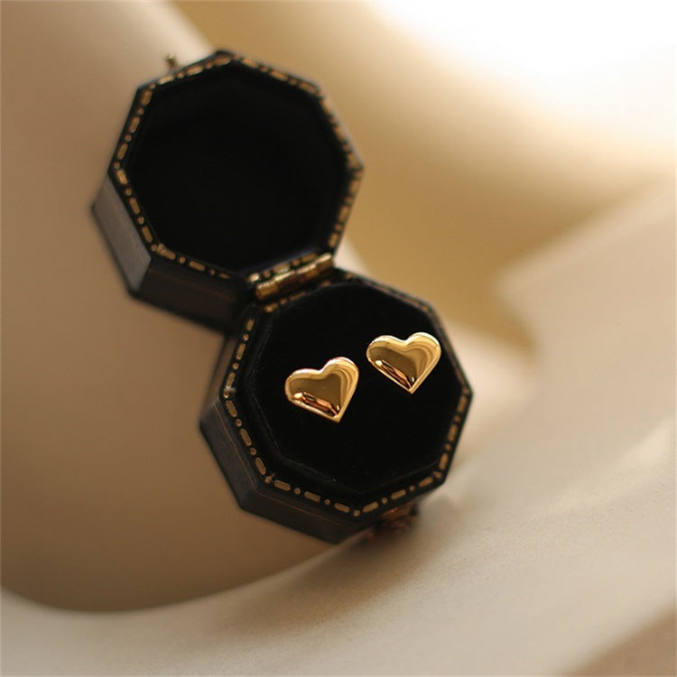 Mila – Herzohrringe aus Gold