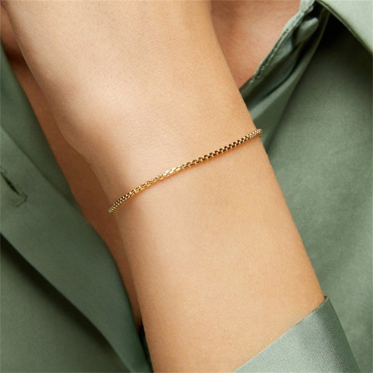 Victoria - Goldene Kettenarmband