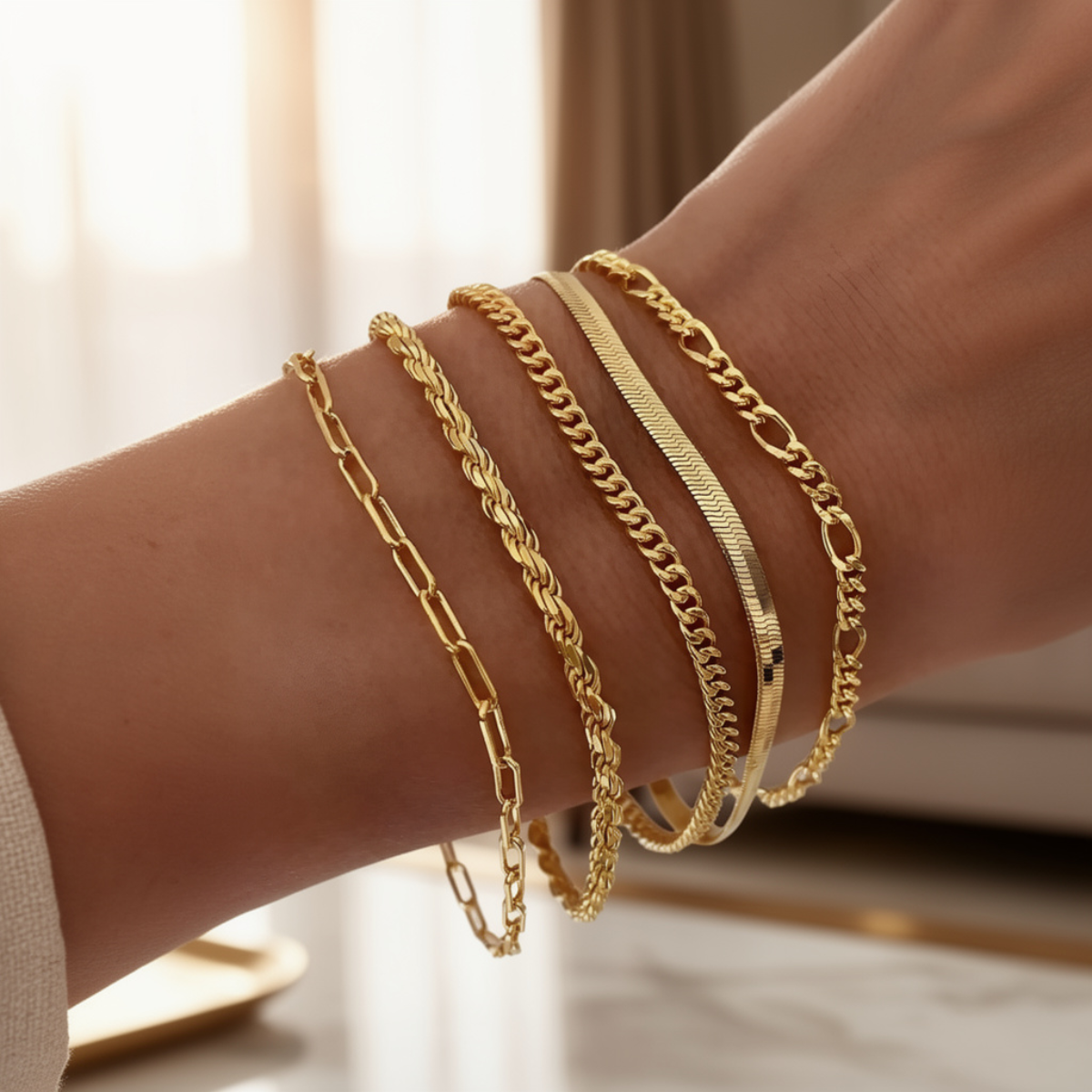 Elara – Set aus minimalistischen Armbändern für Frauen