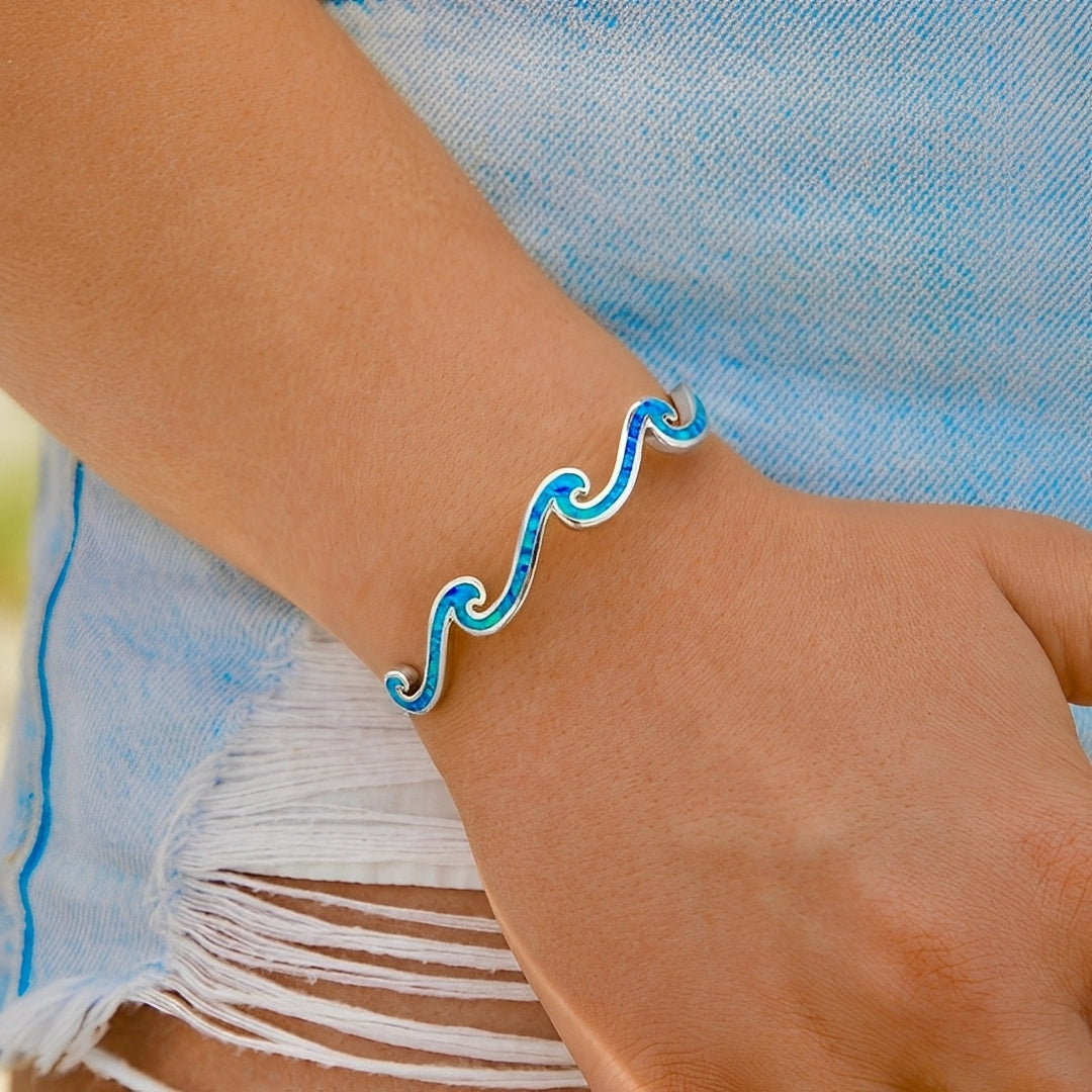 Naya – Wellenarmband aus Opal und Silber