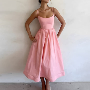 Fabiana - Kleid mit dünnen Trägern und gerafften Details