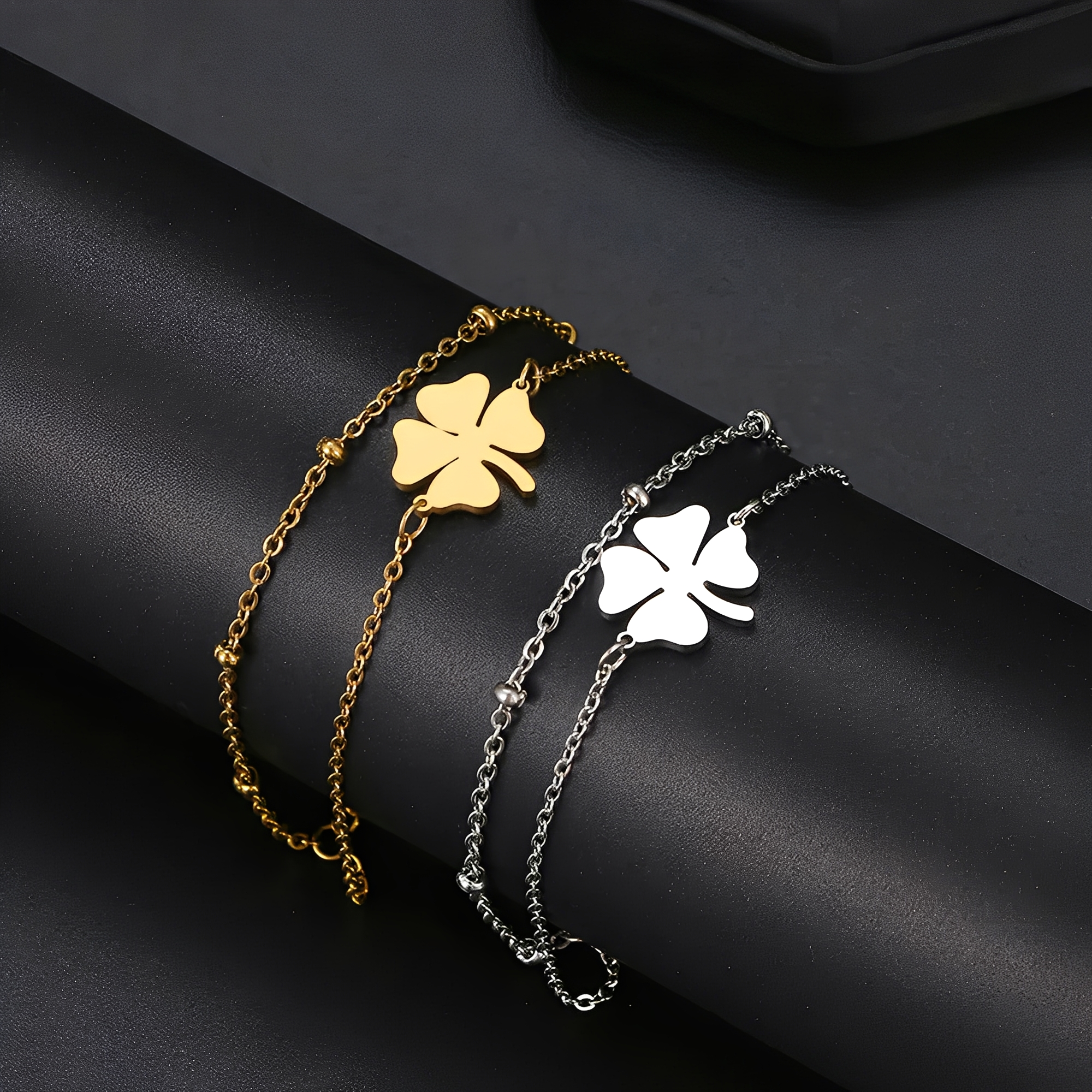 Sanya – Kleeblattarmband aus Gold und Silber