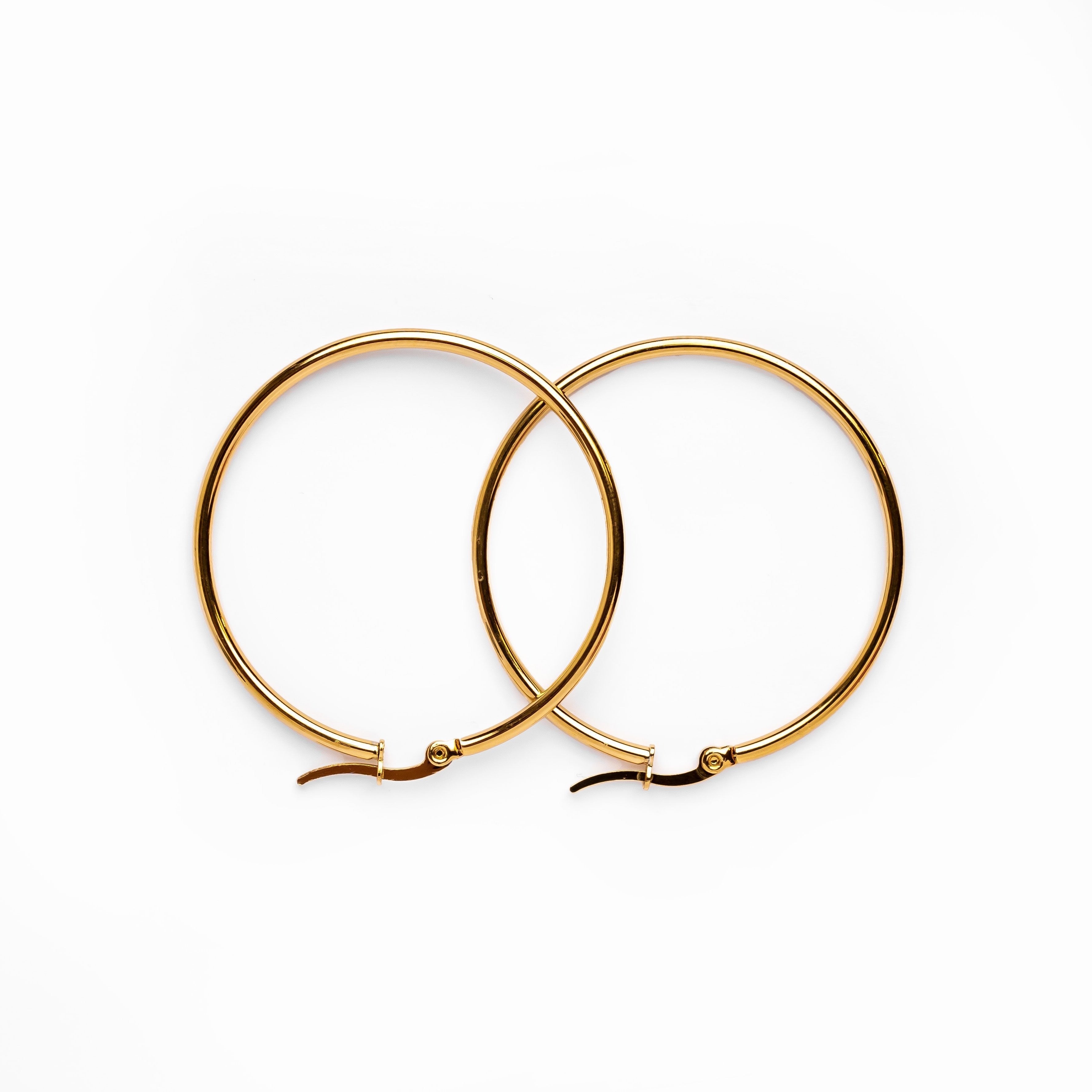 Camille – Elegante goldene Creolen