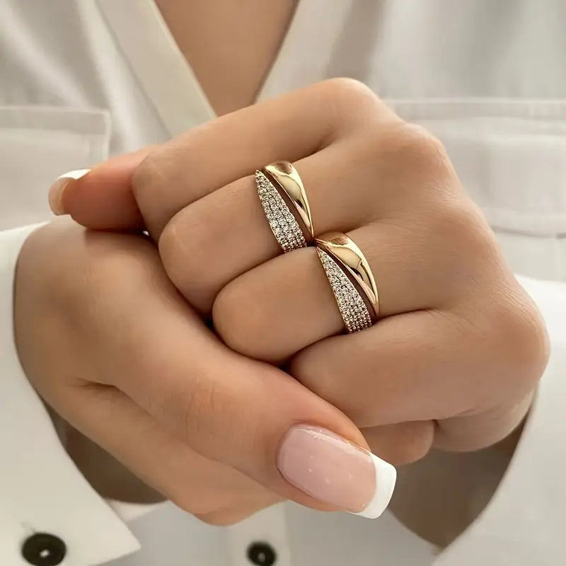 Emiko – Gelber Goldring mit glänzenden Steinen