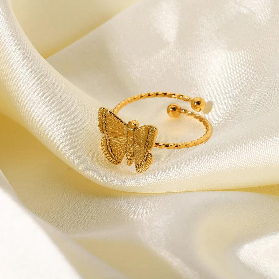 Alina – Eleganter Schmetterlingsring