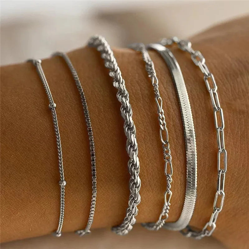 Paige – Set aus 6 mehrschichtigen Armbändern