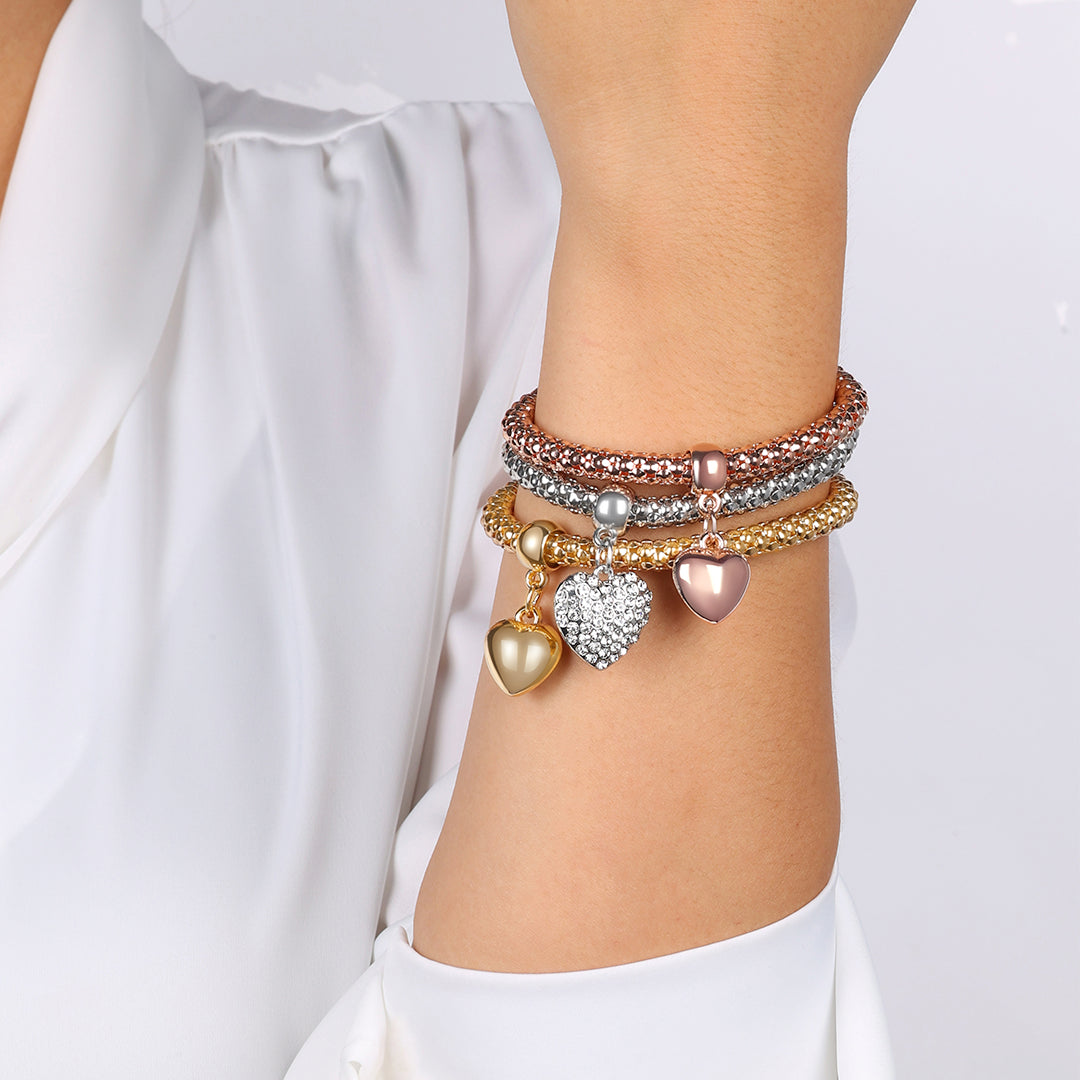 Aria – Metallarmband mit festen Herzen