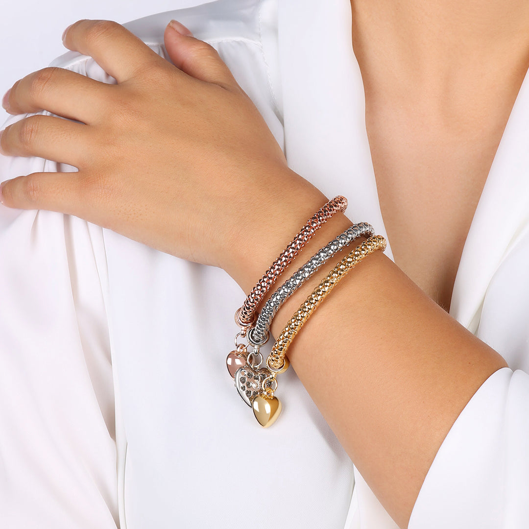 Aria – Metallarmband mit festen Herzen