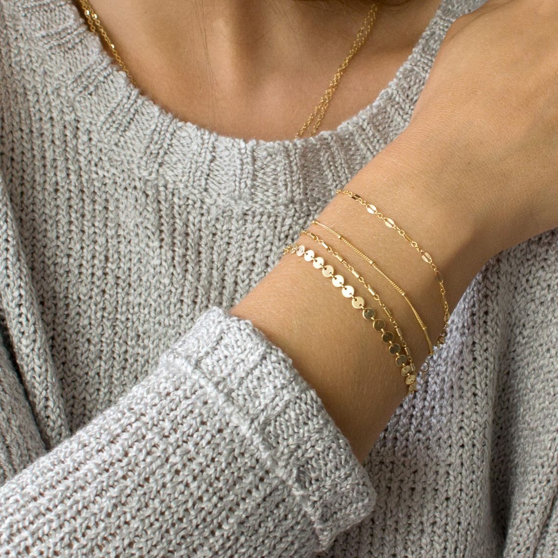 Halskette mit Ketten-Disk-Armreif - Schichtarmband-Set
