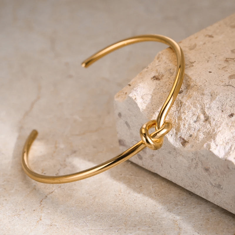 Inaya – Vintage Armband mit verstellbarem Knoten