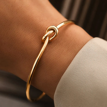 Inaya – Vintage Armband mit verstellbarem Knoten