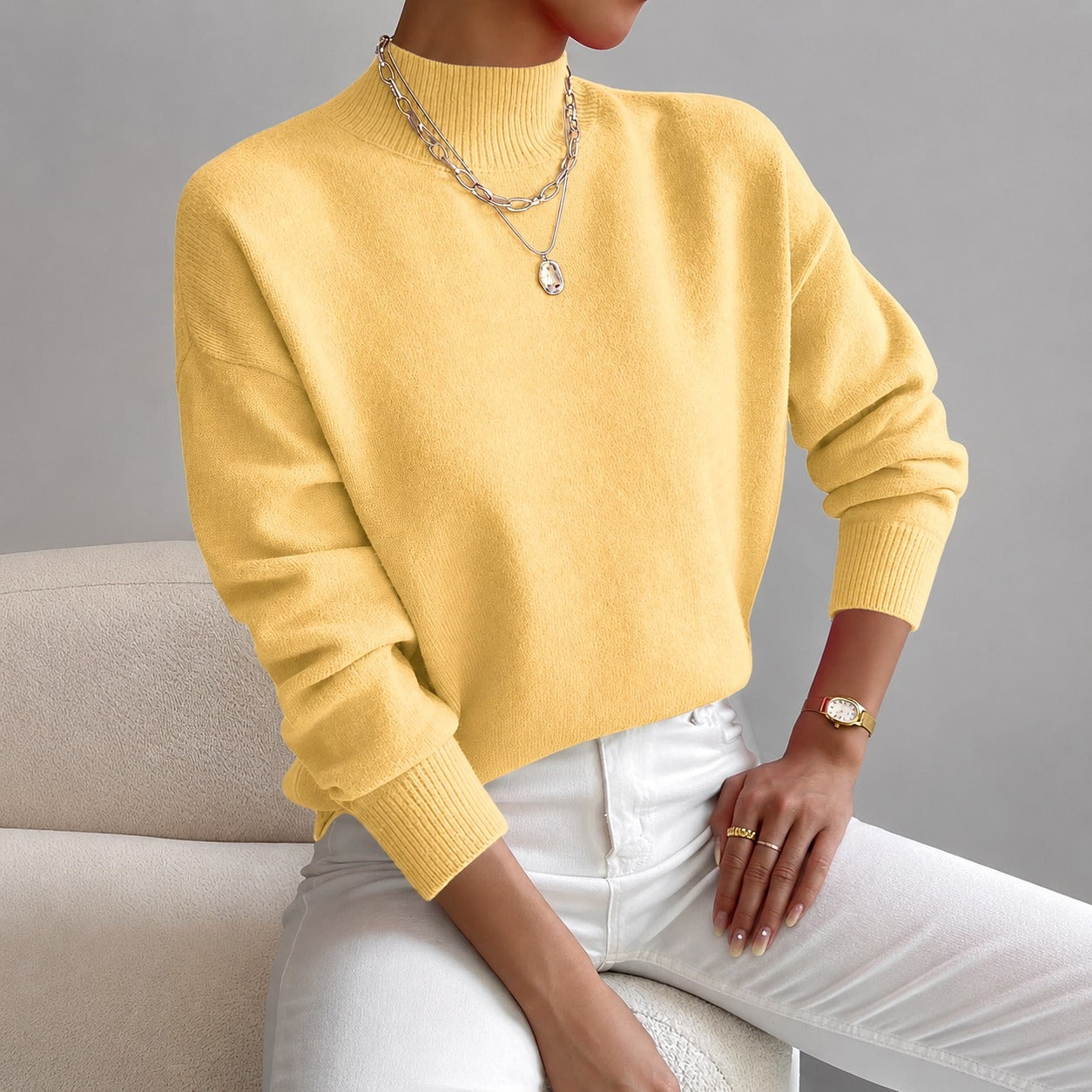 Roxana - Eleganter Damenpullover mit mittelhohem Kragen