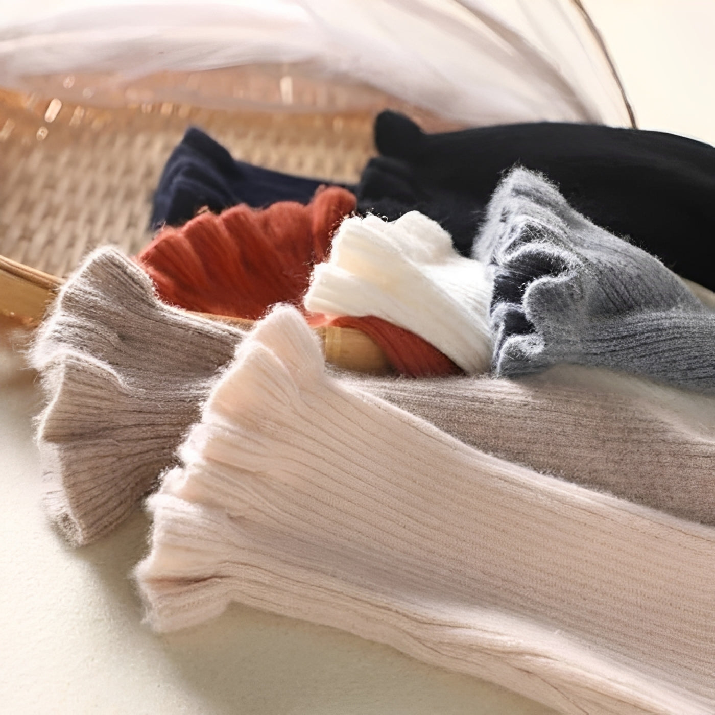 Alva - Stilvoller Damenpullover mit Rollkragen