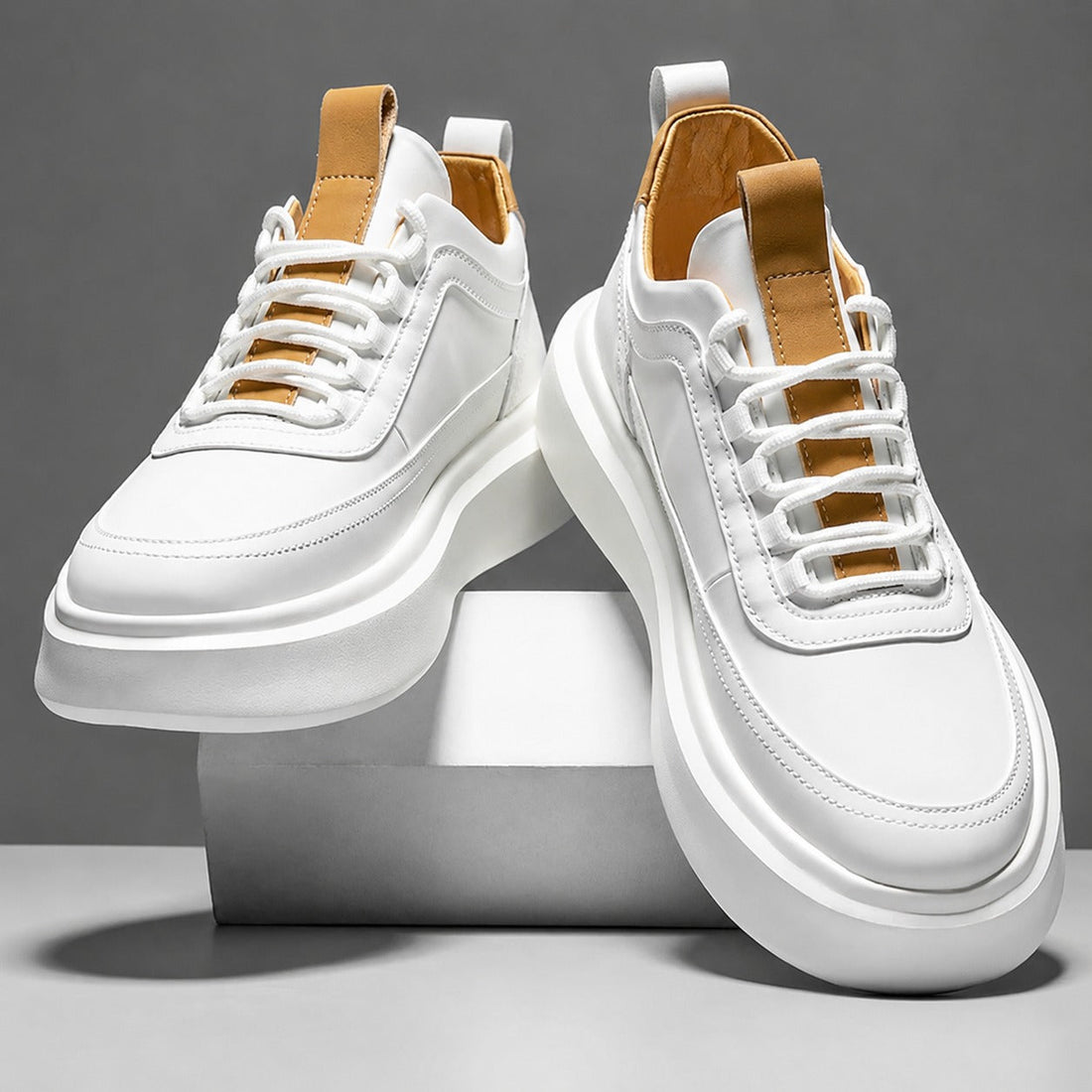 Tommy - Elegante und bequeme weiße Turnschuhe