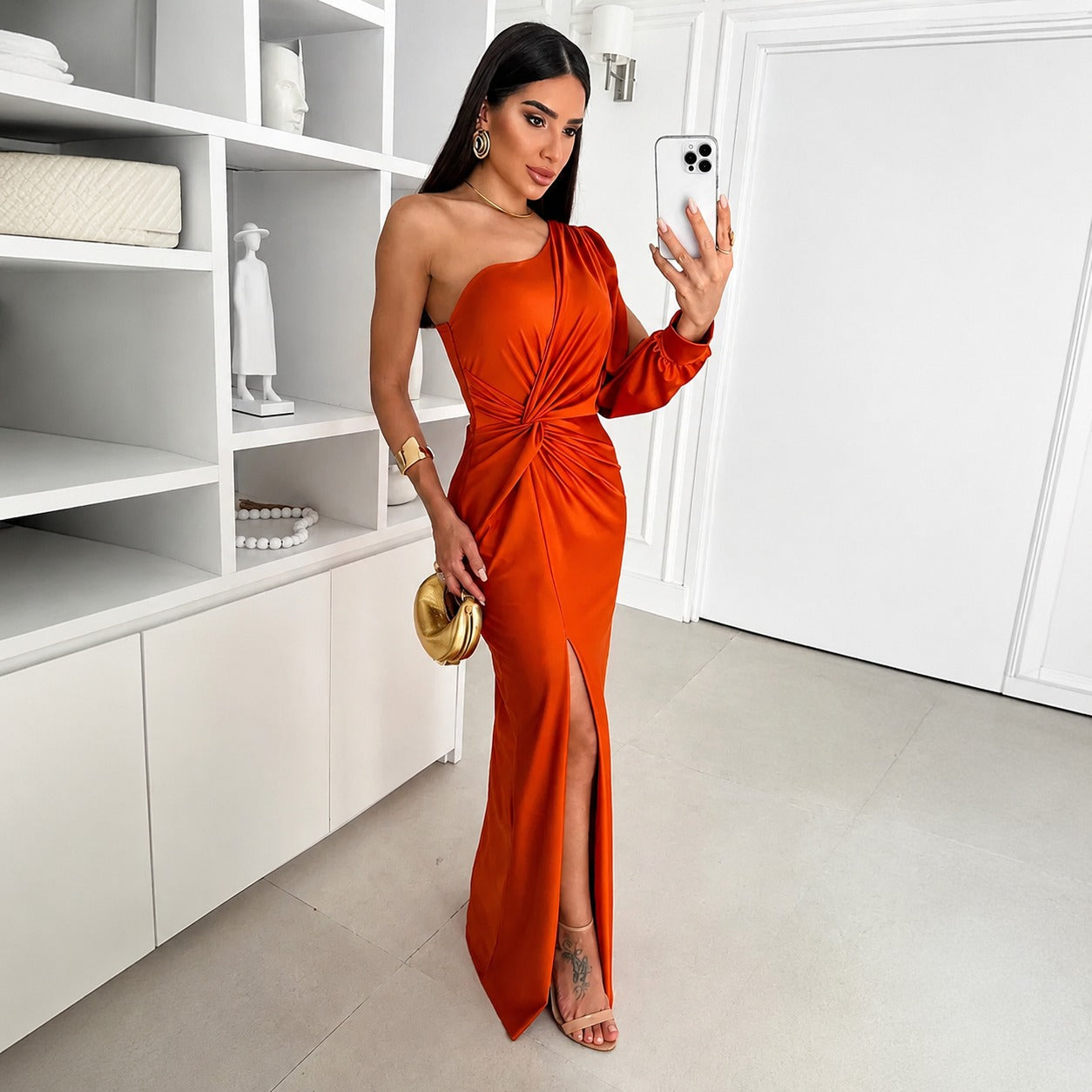 Fely - Schimmerndes One-Shoulder-Kleid