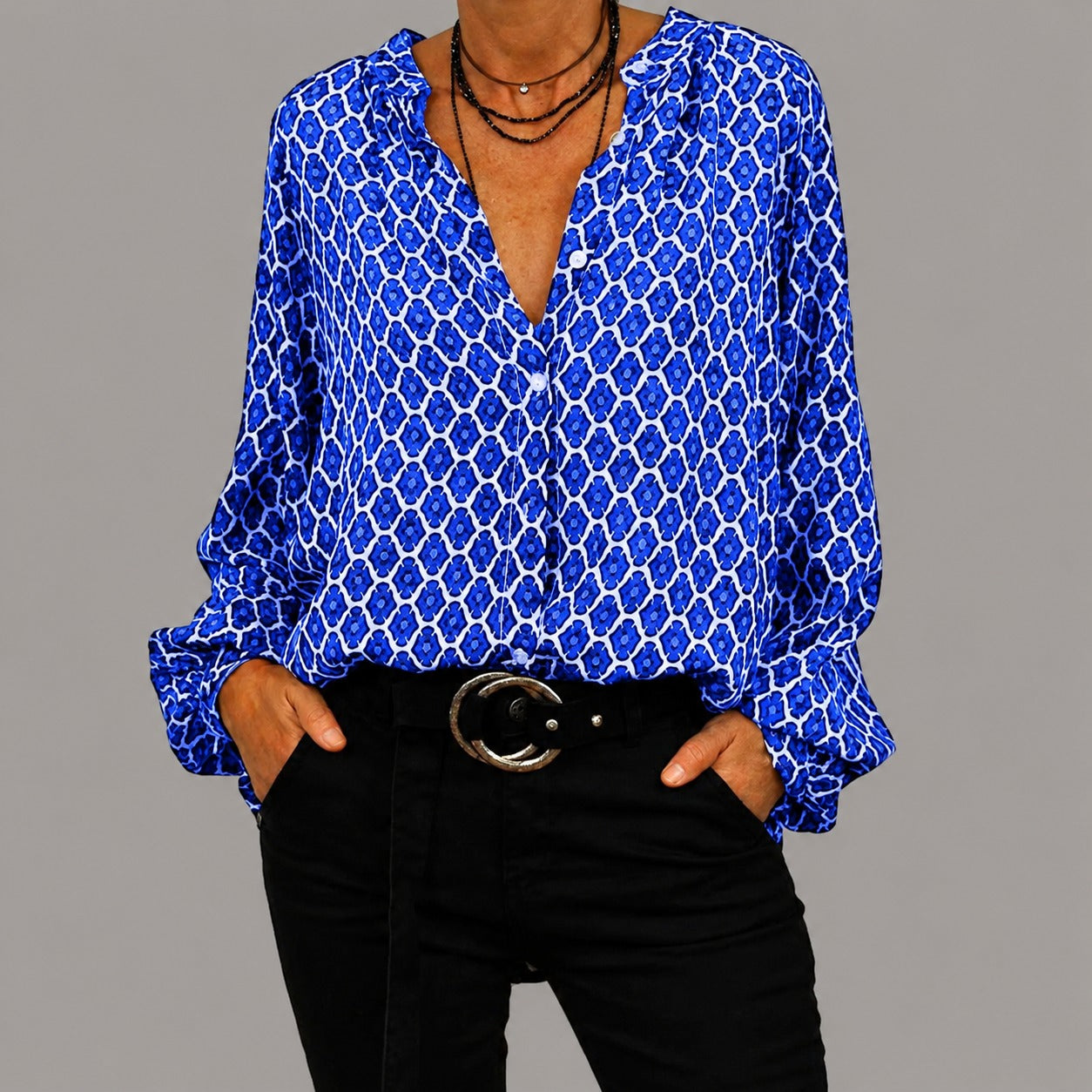 Zara - Locker sitzende Bluse mit V-Ausschnitt