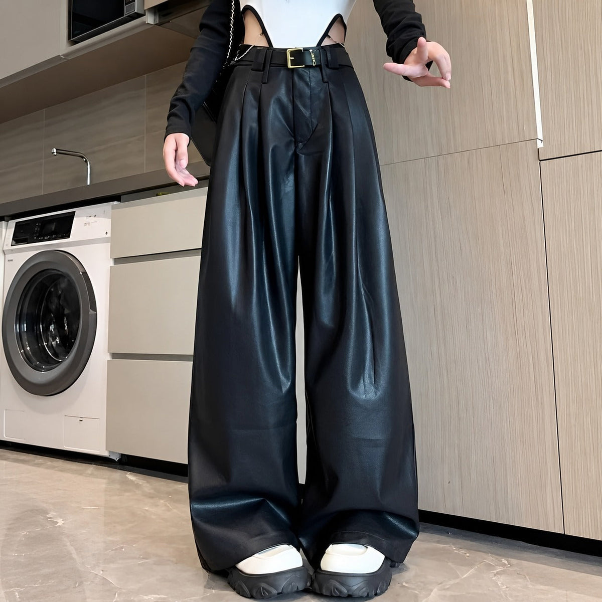 Lora - Klassische Damenhosen mit hohem Bund