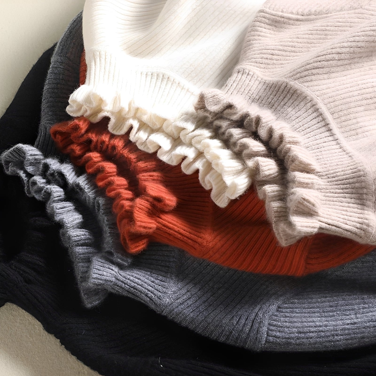 Alva - Stilvoller Damenpullover mit Rollkragen