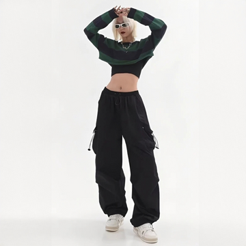 Aimée - Moderne Cargohose mit weitem Bein