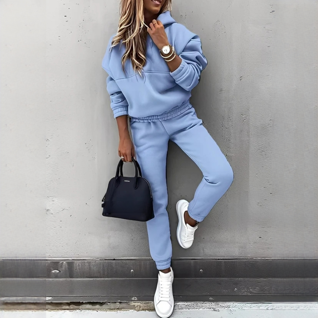 Rovina - Gemütliches Kapuzenpullover-Set und Hose