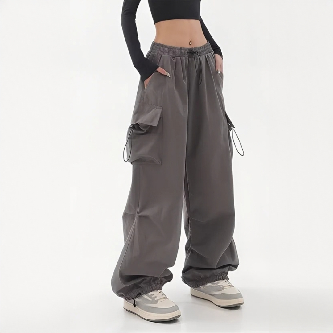 Aimée - Moderne Cargohose mit weitem Bein