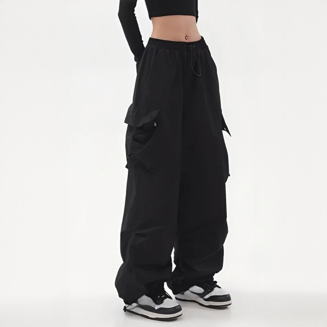 Aimée - Moderne Cargohose mit weitem Bein
