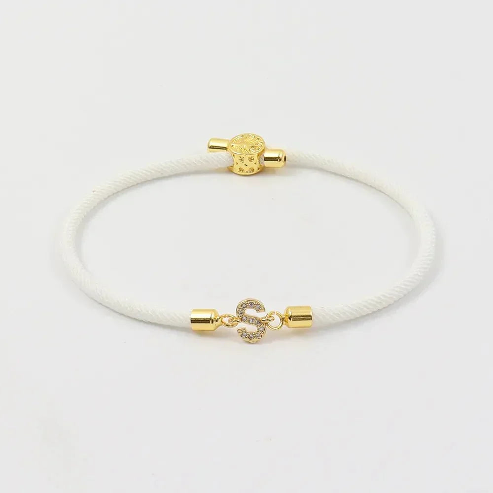 Calla – Verstellbares Armband mit graviertem Anfangsbuchstaben