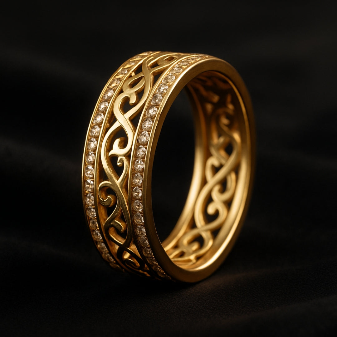 Jevy – Breiter goldener Ring mit Löchern